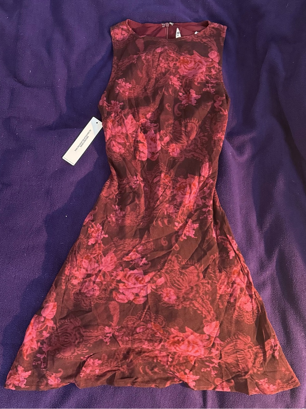 Floral Bodycon Mini Dress in Burgundy - Picture 2 of 4